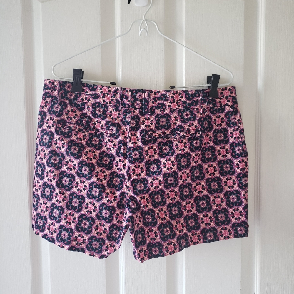 Crown and Ivy shorts - Picture 2 of 5